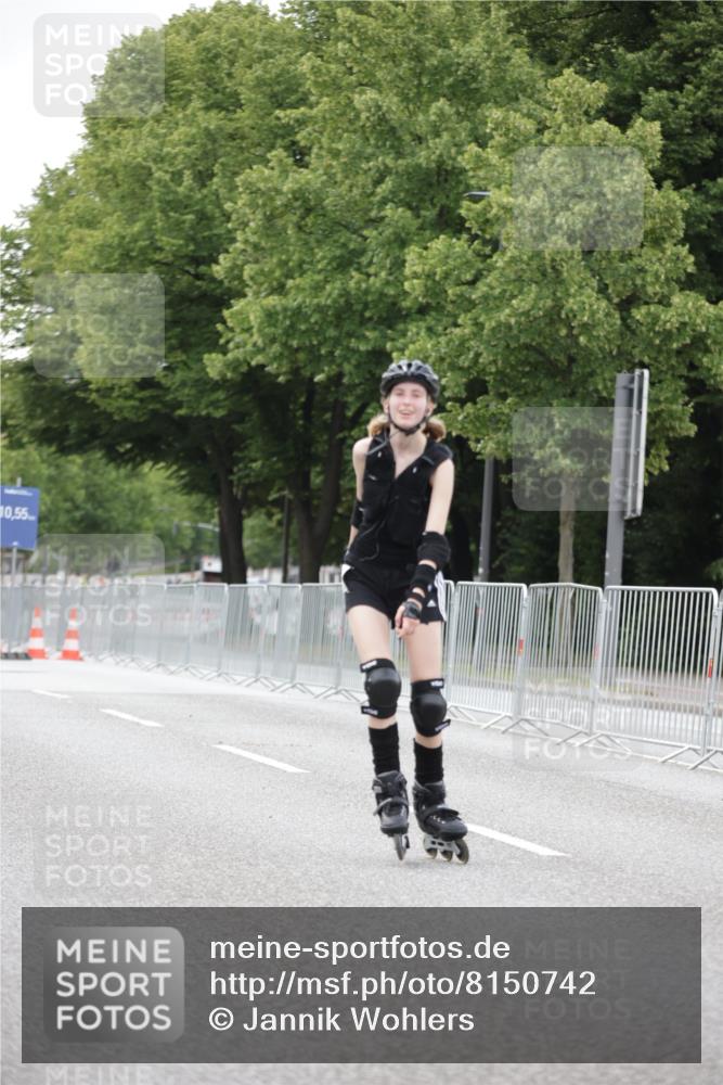 29.06.2025 - hella hamburg halbmarathon Jannik Wohlers http://msf.ph/oto/8150742 29.06.2025 09:18:06 Lombardsbrücke  meine-sportfotos.de