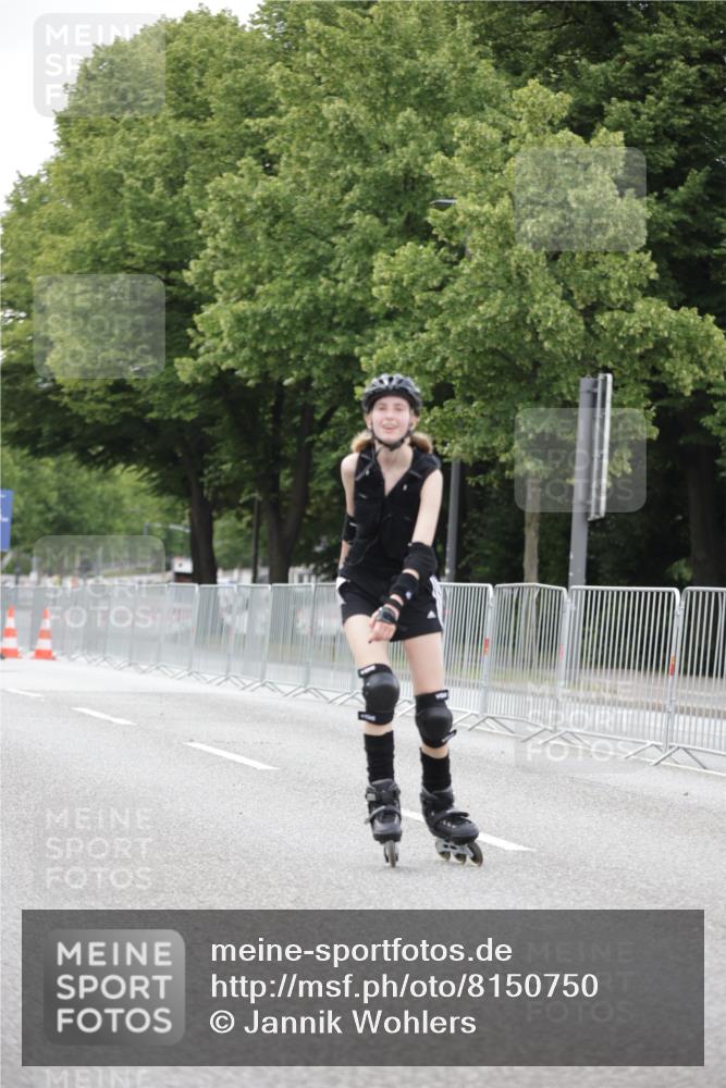 29.06.2025 - hella hamburg halbmarathon Jannik Wohlers http://msf.ph/oto/8150750 29.06.2025 09:18:06 Lombardsbrücke  meine-sportfotos.de