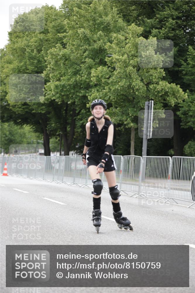 29.06.2025 - hella hamburg halbmarathon Jannik Wohlers http://msf.ph/oto/8150759 29.06.2025 09:18:06 Lombardsbrücke  meine-sportfotos.de