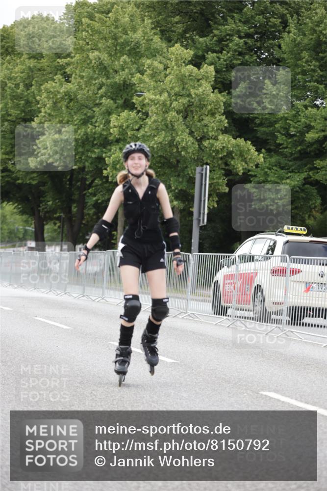 29.06.2025 - hella hamburg halbmarathon Jannik Wohlers http://msf.ph/oto/8150792 29.06.2025 09:18:07 Lombardsbrücke  meine-sportfotos.de