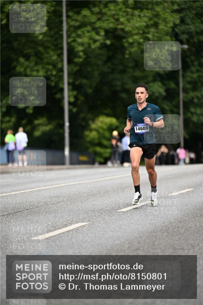 29.06.2025 - hella hamburg halbmarathon Dr. Thomas Lammeyer http://msf.ph/oto/8150801 29.06.2025 09:38:45 Kennedybrücke 28, 42 meine-sportfotos.de