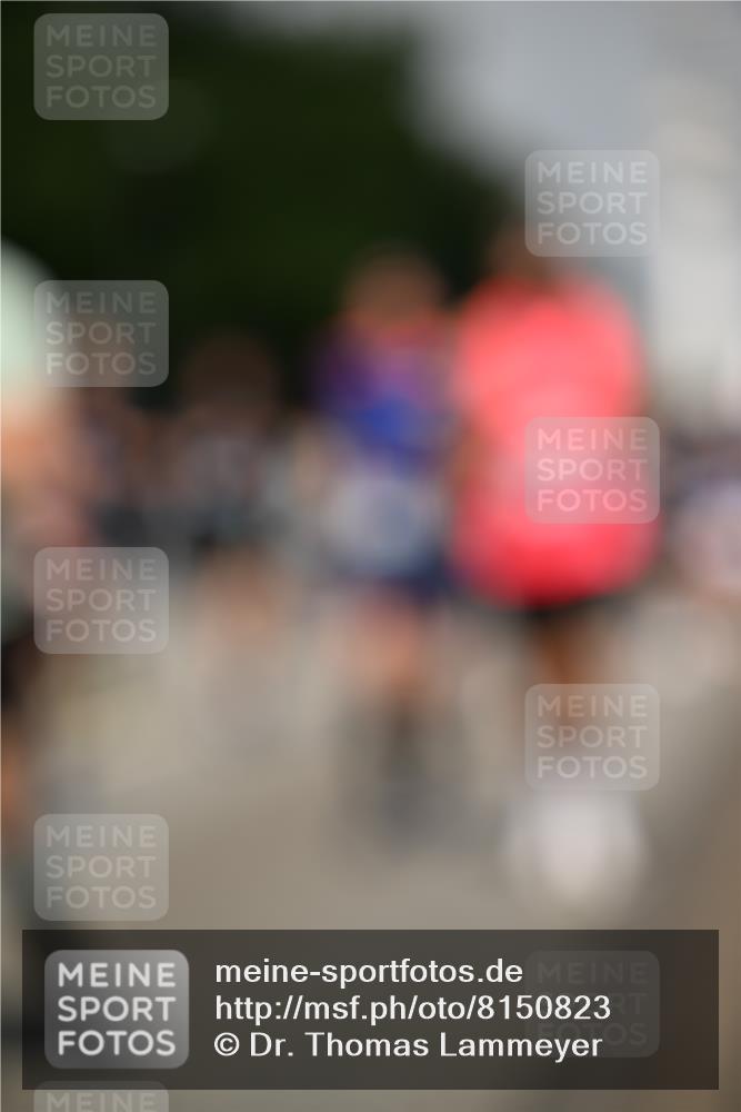 29.06.2025 - hella hamburg halbmarathon Dr. Thomas Lammeyer http://msf.ph/oto/8150823 29.06.2025 10:06:46 Kennedybrücke 1254, 1414, 1733, 2142, 2685, 2819, 3225, 3780, 3919, 5742, 6166, 6295, 6708, 6752, 6815, 6997, 7049, 7323, 8003, 8364, 8483, 8662, 8749, 9006, 10295, 10539, 11191, 11250 meine-sportfotos.de