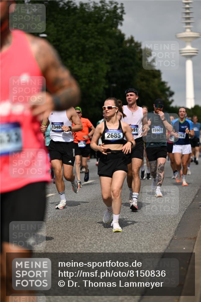 29.06.2025 - hella hamburg halbmarathon Dr. Thomas Lammeyer http://msf.ph/oto/8150836 29.06.2025 10:06:48 Kennedybrücke 1254, 1414, 2142, 2685, 2780, 2819, 3225, 3780, 3919, 5742, 6166, 6208, 6295, 6708, 6752, 6815, 6997, 7049, 7323, 7869, 8003, 8364, 8481, 8483, 8662, 8749, 9006, 10295, 10539, 11191, 11250 meine-sportfotos.de