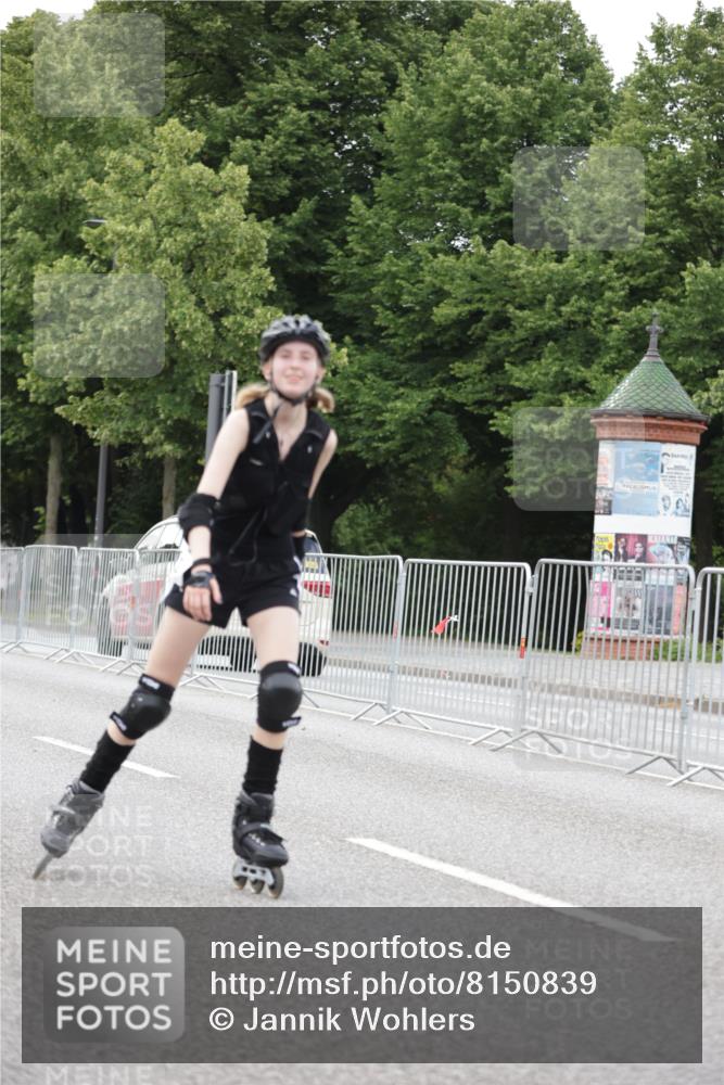 29.06.2025 - hella hamburg halbmarathon Jannik Wohlers http://msf.ph/oto/8150839 29.06.2025 09:18:07 Lombardsbrücke  meine-sportfotos.de