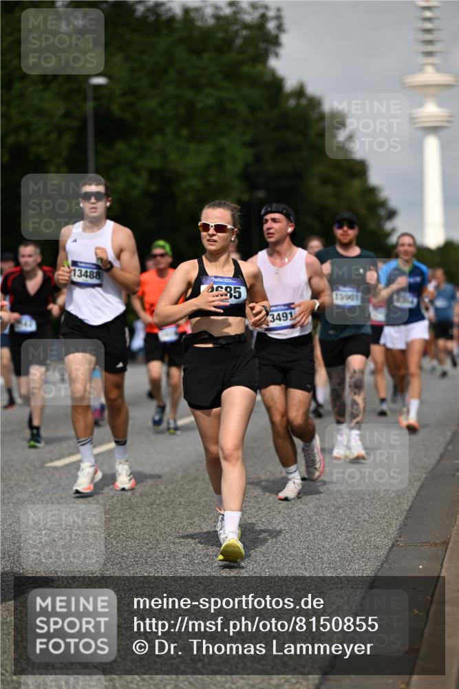 29.06.2025 - hella hamburg halbmarathon Dr. Thomas Lammeyer http://msf.ph/oto/8150855 29.06.2025 10:06:49 Kennedybrücke 1414, 2142, 2685, 2712, 2780, 2819, 3225, 3780, 3919, 5742, 6166, 6208, 6295, 6708, 6752, 6815, 6997, 7049, 7323, 7869, 8003, 8364, 8481, 8483, 8662, 8749, 9006, 10295, 10539, 11191, 11250 meine-sportfotos.de
