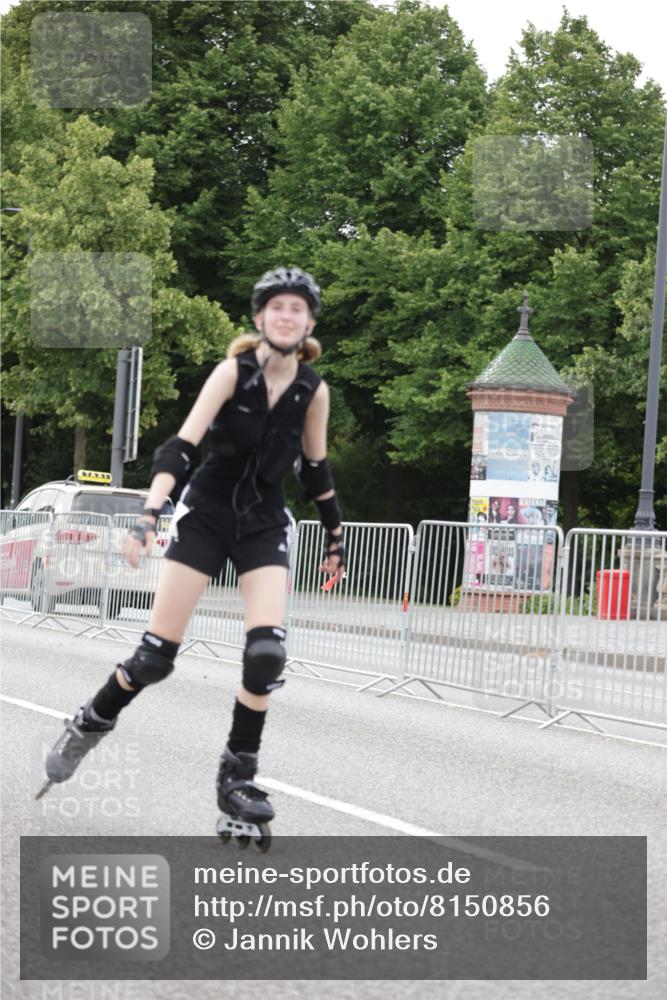 29.06.2025 - hella hamburg halbmarathon Jannik Wohlers http://msf.ph/oto/8150856 29.06.2025 09:18:07 Lombardsbrücke  meine-sportfotos.de