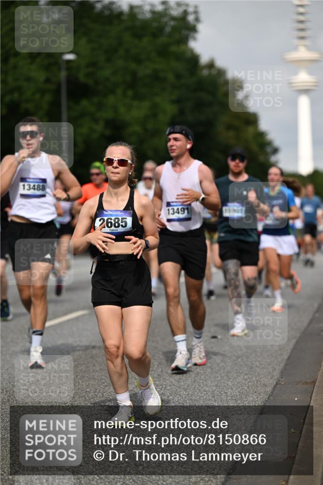 29.06.2025 - hella hamburg halbmarathon Dr. Thomas Lammeyer http://msf.ph/oto/8150866 29.06.2025 10:06:49 Kennedybrücke 1414, 2142, 2685, 2712, 2780, 2819, 3225, 3780, 3919, 5742, 6166, 6208, 6295, 6708, 6752, 6815, 6997, 7049, 7323, 7869, 8003, 8364, 8481, 8483, 8662, 8749, 9006, 10295, 10539, 11191, 11250 meine-sportfotos.de