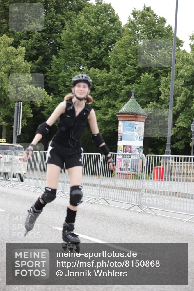 29.06.2025 - hella hamburg halbmarathon Jannik Wohlers http://msf.ph/oto/8150868 29.06.2025 09:18:07 Lombardsbrücke  meine-sportfotos.de