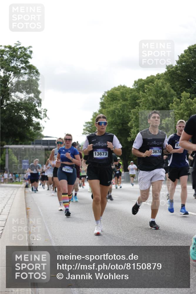 29.06.2025 - hella hamburg halbmarathon Jannik Wohlers http://msf.ph/oto/8150879 29.06.2025 10:14:16 Lombardsbrücke 1406, 1728, 2046, 2494, 2990, 3020, 3154, 3454, 3691, 3756, 3834, 5191, 5670, 5981, 6935, 7802, 8055, 8147, 8755, 9173, 9556, 9663, 9709, 10224, 10391, 10610, 12901, 13212, 13366, 13386, 13673, 13674, 14015, 14497, 15048, 15700, 16036, 16167, 16287, 16288, 16776, 17296, 17453, 17975 meine-sportfotos.de
