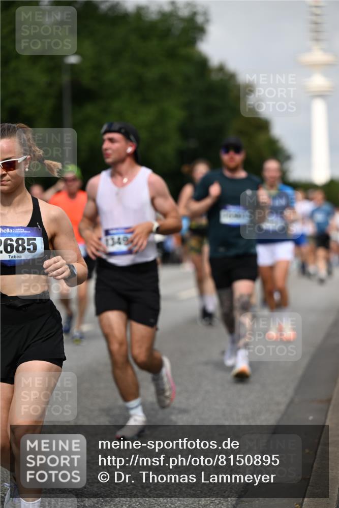 29.06.2025 - hella hamburg halbmarathon Dr. Thomas Lammeyer http://msf.ph/oto/8150895 29.06.2025 10:06:50 Kennedybrücke 1414, 2142, 2685, 2712, 2780, 2819, 3225, 3919, 5742, 6166, 6208, 6295, 6752, 6815, 6997, 7323, 7869, 8003, 8364, 8481, 8483, 8624, 8662, 8749, 9006, 10295, 10539, 11191, 11250 meine-sportfotos.de