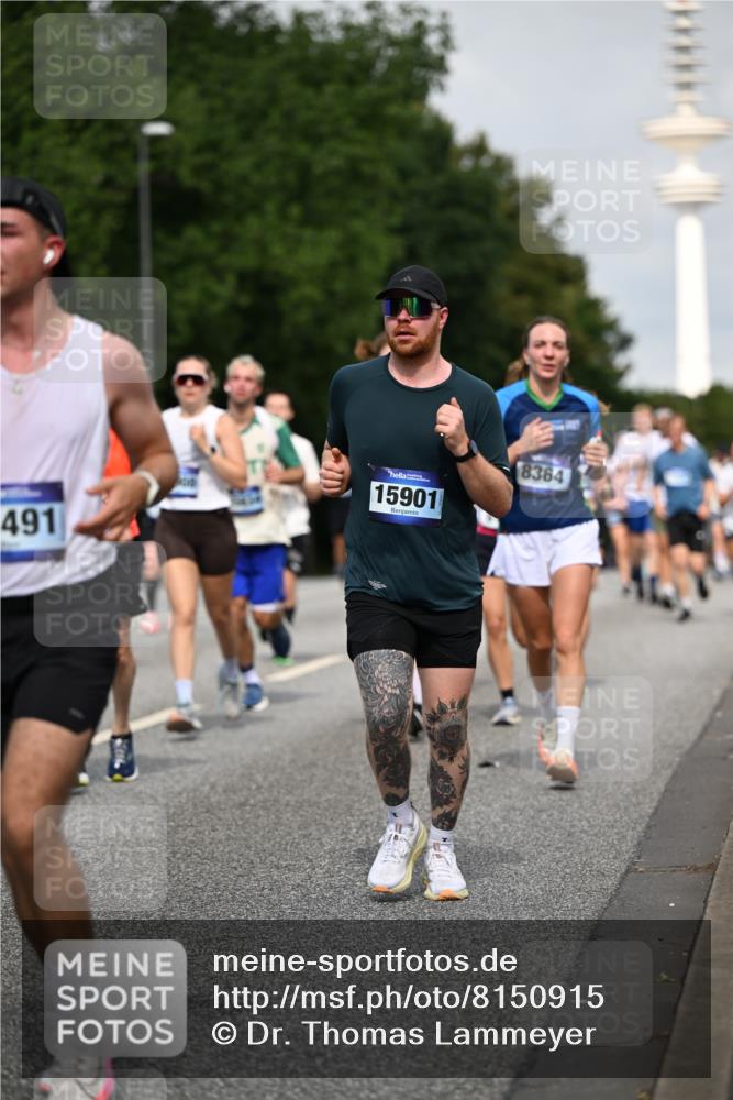 29.06.2025 - hella hamburg halbmarathon Dr. Thomas Lammeyer http://msf.ph/oto/8150915 29.06.2025 10:06:51 Kennedybrücke 1414, 2142, 2685, 2712, 2780, 2819, 3225, 3919, 6166, 6208, 6295, 6752, 6815, 6997, 7323, 7869, 8003, 8364, 8481, 8483, 8624, 8662, 8749, 9006, 10295, 10539, 11191, 11250 meine-sportfotos.de