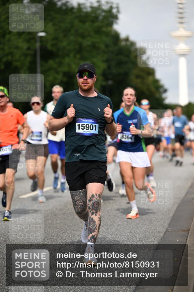 29.06.2025 - hella hamburg halbmarathon Dr. Thomas Lammeyer http://msf.ph/oto/8150931 29.06.2025 10:06:52 Kennedybrücke 1414, 2142, 2685, 2712, 2780, 2819, 3225, 3919, 6166, 6208, 6295, 6752, 6815, 6997, 7323, 7869, 8003, 8364, 8481, 8483, 8624, 8662, 9006, 10128, 10295, 10539, 11191, 11250 meine-sportfotos.de