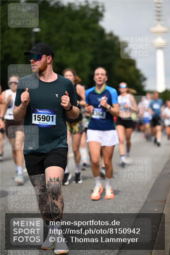 29.06.2025 - hella hamburg halbmarathon Dr. Thomas Lammeyer http://msf.ph/oto/8150942 29.06.2025 10:06:52 Kennedybrücke 1414, 2142, 2685, 2712, 2780, 2819, 3225, 3919, 6166, 6208, 6295, 6752, 6815, 6997, 7323, 7869, 8003, 8364, 8481, 8483, 8624, 8662, 9006, 10128, 10295, 10539, 11191, 11250 meine-sportfotos.de