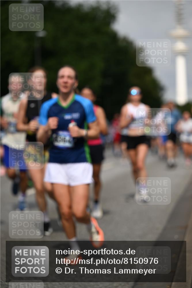 29.06.2025 - hella hamburg halbmarathon Dr. Thomas Lammeyer http://msf.ph/oto/8150976 29.06.2025 10:06:53 Kennedybrücke 1414, 2142, 2685, 2712, 2780, 2819, 3225, 3919, 5734, 6166, 6208, 6295, 6752, 6815, 6997, 7323, 7869, 8003, 8364, 8481, 8483, 8624, 8662, 9006, 10128, 10295, 10539, 11191, 11250 meine-sportfotos.de