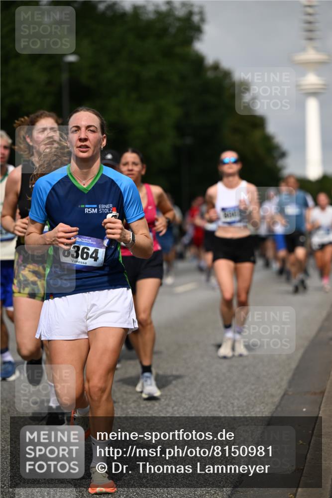 29.06.2025 - hella hamburg halbmarathon Dr. Thomas Lammeyer http://msf.ph/oto/8150981 29.06.2025 10:06:53 Kennedybrücke 1414, 2142, 2685, 2712, 2780, 2819, 3225, 3919, 5734, 6166, 6208, 6295, 6752, 6815, 6997, 7323, 7869, 8003, 8364, 8481, 8483, 8624, 8662, 9006, 10128, 10295, 10539, 11191, 11250 meine-sportfotos.de