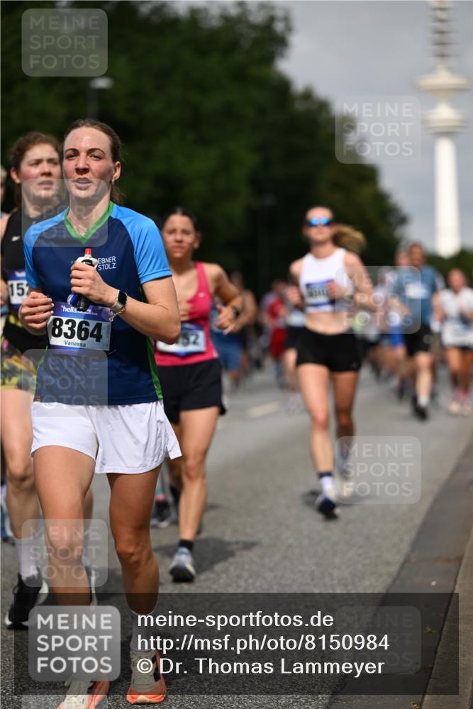 29.06.2025 - hella hamburg halbmarathon Dr. Thomas Lammeyer http://msf.ph/oto/8150984 29.06.2025 10:06:54 Kennedybrücke 1414, 2142, 2685, 2712, 2780, 2819, 3225, 3919, 5734, 6166, 6208, 6295, 6752, 6815, 6997, 7323, 7869, 7888, 8003, 8364, 8481, 8483, 8624, 8662, 9006, 10128, 10295, 10539, 11191, 11250 meine-sportfotos.de