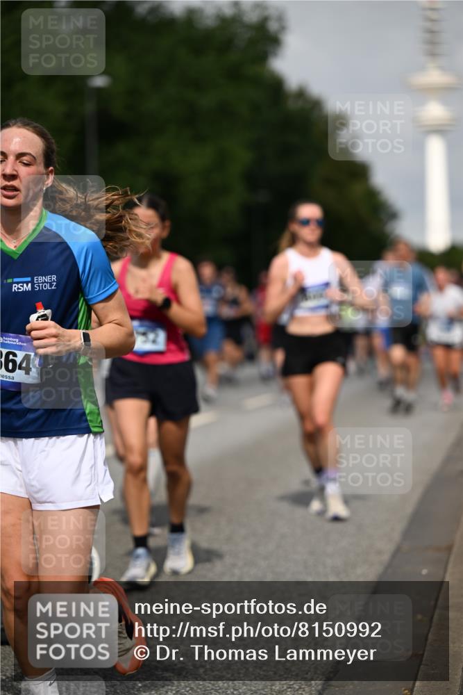 29.06.2025 - hella hamburg halbmarathon Dr. Thomas Lammeyer http://msf.ph/oto/8150992 29.06.2025 10:06:54 Kennedybrücke 1414, 2142, 2685, 2712, 2780, 2819, 3225, 3919, 5734, 6166, 6208, 6295, 6752, 6815, 6997, 7323, 7869, 7888, 8003, 8364, 8481, 8483, 8624, 8662, 9006, 10128, 10295, 10539, 11191, 11250 meine-sportfotos.de
