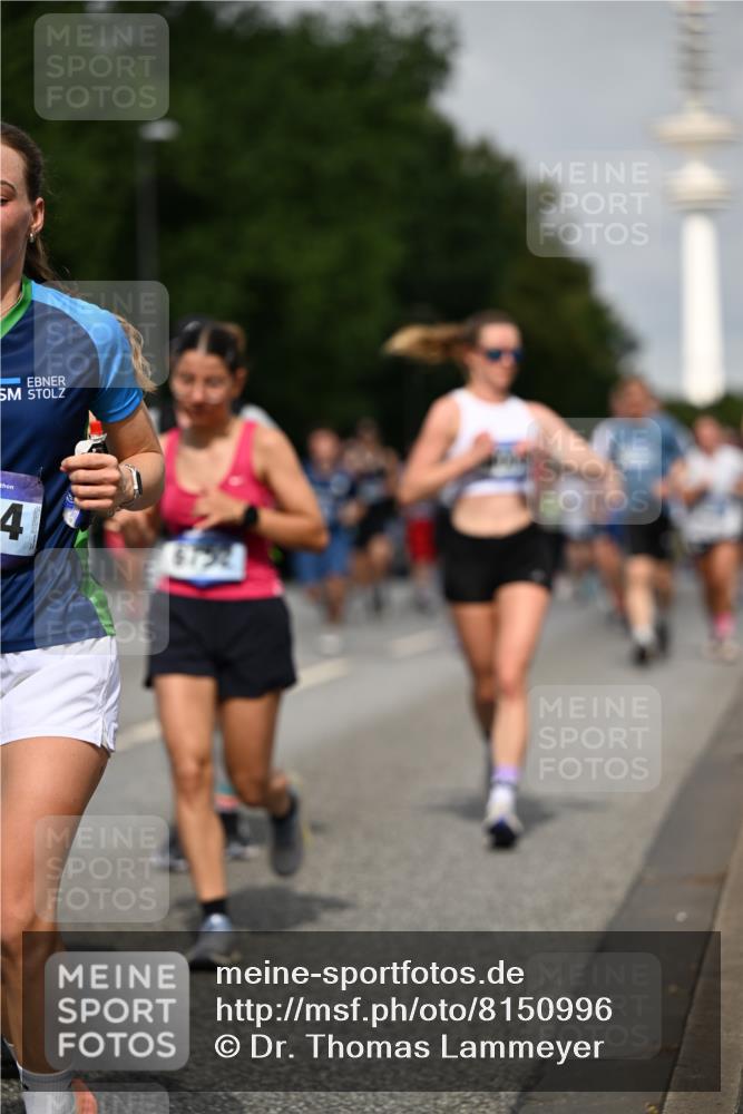 29.06.2025 - hella hamburg halbmarathon Dr. Thomas Lammeyer http://msf.ph/oto/8150996 29.06.2025 10:06:54 Kennedybrücke 1414, 2142, 2685, 2712, 2780, 2819, 3225, 3919, 5734, 6166, 6208, 6295, 6752, 6815, 6997, 7323, 7869, 7888, 8003, 8364, 8481, 8483, 8624, 8662, 9006, 10128, 10295, 10539, 11191, 11250 meine-sportfotos.de