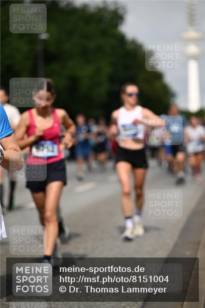 29.06.2025 - hella hamburg halbmarathon Dr. Thomas Lammeyer http://msf.ph/oto/8151004 29.06.2025 10:06:54 Kennedybrücke 1414, 2142, 2685, 2712, 2780, 2819, 3225, 3919, 5734, 6166, 6208, 6295, 6752, 6815, 6997, 7323, 7869, 7888, 8003, 8364, 8481, 8483, 8624, 8662, 9006, 10128, 10295, 10539, 11191, 11250 meine-sportfotos.de