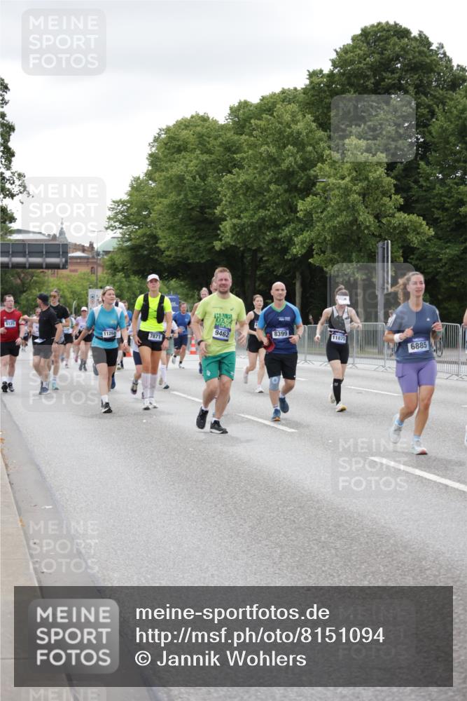29.06.2025 - hella hamburg halbmarathon Jannik Wohlers http://msf.ph/oto/8151094 29.06.2025 10:51:14 Lombardsbrücke 1997, 2308, 2593, 2736, 2778, 3240, 3991, 4748, 4808, 4878, 5291, 5394, 5534, 5716, 5717, 6007, 6091, 6885, 6945, 6947, 6954, 7769, 7841, 7871, 7992, 8125, 8399, 9340, 9462, 10496, 10521, 10693, 10830, 11268, 11875, 11913, 12766, 13151, 13152, 13598, 13710, 13769, 15092, 16595, 16642, 16807, 17364, 17641 meine-sportfotos.de