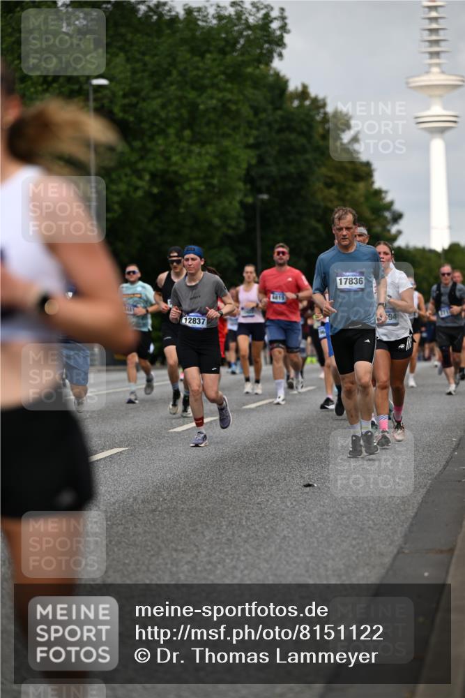 29.06.2025 - hella hamburg halbmarathon Dr. Thomas Lammeyer http://msf.ph/oto/8151122 29.06.2025 10:06:57 Kennedybrücke 1414, 2142, 2685, 2712, 2780, 2819, 3225, 3919, 4204, 5734, 6208, 6295, 6752, 6815, 6997, 7323, 7869, 7888, 8003, 8364, 8481, 8483, 8624, 9006, 10128, 10295, 11191, 11250 meine-sportfotos.de