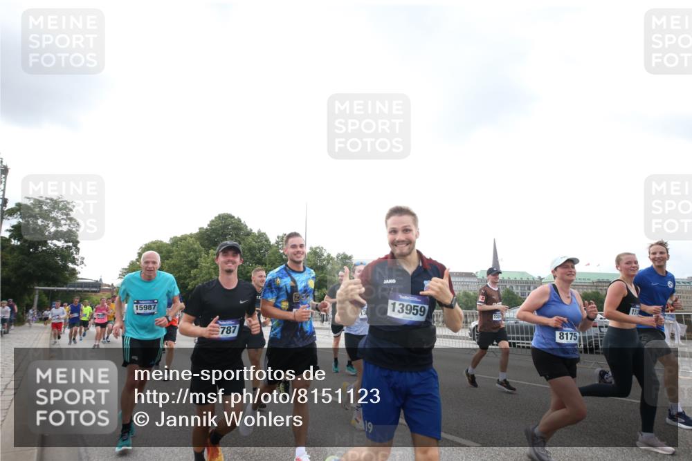 29.06.2025 - hella hamburg halbmarathon Jannik Wohlers http://msf.ph/oto/8151123 29.06.2025 10:31:57 Lombardsbrücke 1640, 1987, 2349, 2943, 3022, 3365, 3653, 3707, 3778, 4314, 4365, 4605, 4857, 5496, 5658, 5743, 5941, 6218, 6252, 6312, 6315, 7239, 7468, 7535, 7702, 8124, 8127, 8175, 8303, 8625, 8787, 8840, 8914, 8993, 9125, 9206, 9706, 9765, 10002, 10248, 10828, 10924, 11168, 11205, 11225, 11362, 11787, 11972, 12136, 12443, 12864, 12936, 13284, 13423, 13959, 13960, 14029, 14099, 14105, 14159, 14191, 14494, 14599, 14788, 14888, 15086, 15088, 15120, 15147, 15364, 15569, 15987 meine-sportfotos.de