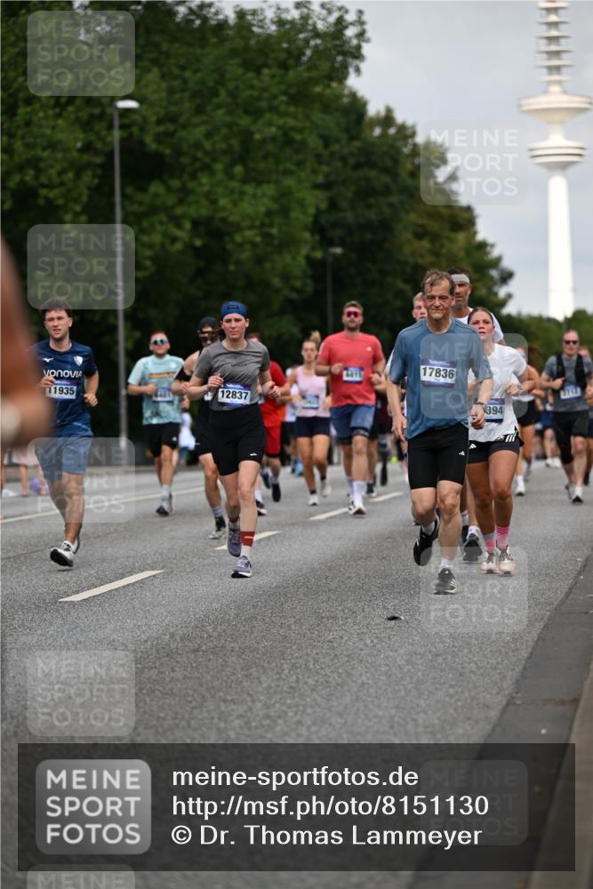 29.06.2025 - hella hamburg halbmarathon Dr. Thomas Lammeyer http://msf.ph/oto/8151130 29.06.2025 10:06:57 Kennedybrücke 1414, 2142, 2685, 2712, 2780, 2819, 3225, 3919, 4204, 5734, 6208, 6295, 6752, 6815, 6997, 7323, 7869, 7888, 8003, 8364, 8481, 8483, 8624, 9006, 10128, 10295, 11191, 11250 meine-sportfotos.de