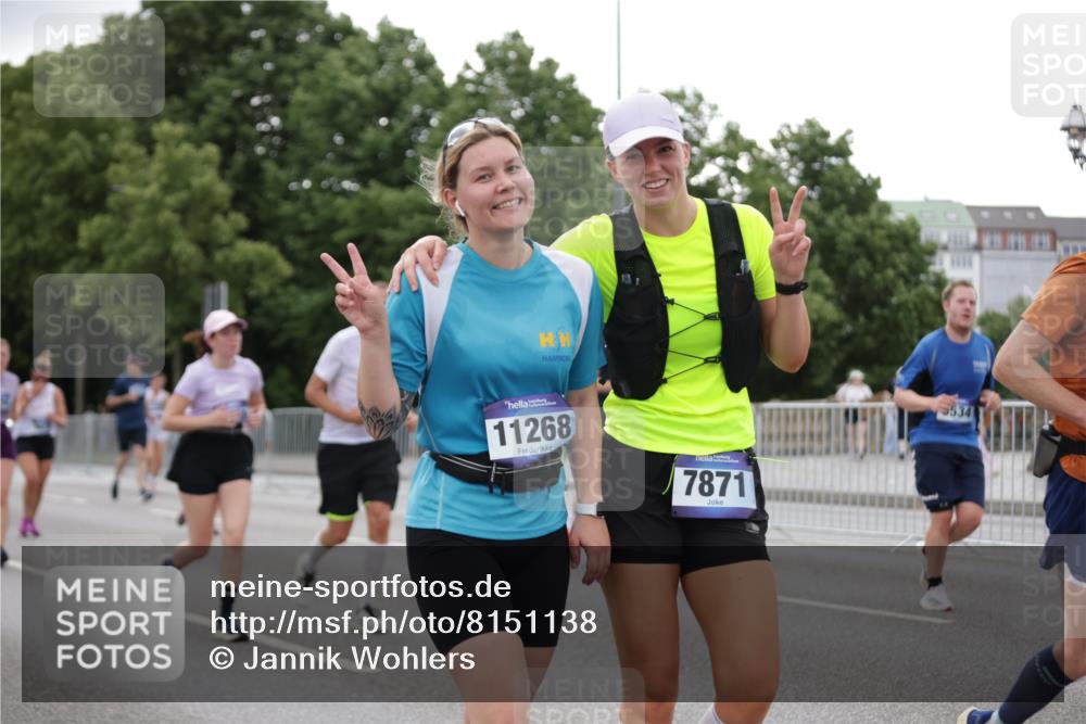 29.06.2025 - hella hamburg halbmarathon Jannik Wohlers http://msf.ph/oto/8151138 29.06.2025 10:51:24 Lombardsbrücke 2593, 3240, 3991, 5291, 5534, 6007, 6604, 6885, 6947, 7682, 8399, 9220, 9340, 9462, 9590, 9594, 9673, 10521, 10533, 10693, 10830, 11101, 11875, 12065, 13151, 13152, 14937, 14959, 15128, 16015, 17364, 17429, 17641, 17902, 18615, 18780, 18975 meine-sportfotos.de