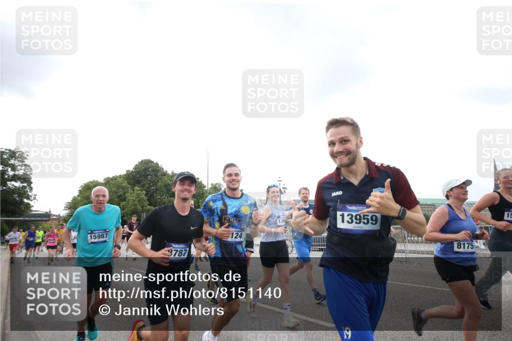 29.06.2025 - hella hamburg halbmarathon Jannik Wohlers http://msf.ph/oto/8151140 29.06.2025 10:31:58 Lombardsbrücke 1640, 1987, 2349, 2943, 3022, 3365, 3653, 3707, 3778, 4314, 4365, 4605, 4857, 5658, 5743, 5783, 5941, 6218, 6228, 6252, 6312, 6315, 7239, 7468, 7535, 7702, 8124, 8127, 8175, 8303, 8625, 8787, 8840, 8914, 8993, 9125, 9206, 9706, 9765, 10002, 10248, 10828, 10924, 11205, 11225, 11362, 11787, 11972, 12136, 12443, 12864, 12936, 13284, 13423, 13959, 13960, 14029, 14099, 14105, 14159, 14191, 14494, 14599, 14788, 14888, 15086, 15088, 15120, 15147, 15364, 15569, 15987 meine-sportfotos.de