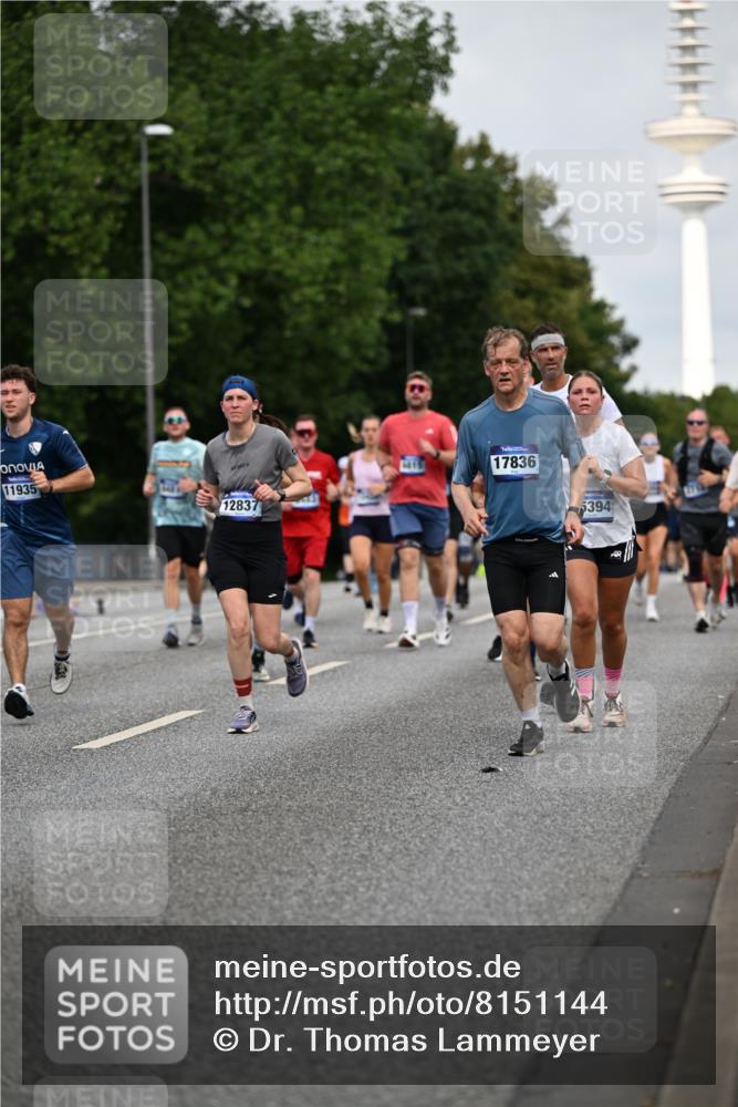 29.06.2025 - hella hamburg halbmarathon Dr. Thomas Lammeyer http://msf.ph/oto/8151144 29.06.2025 10:06:57 Kennedybrücke 1414, 2142, 2685, 2712, 2780, 2819, 3225, 3919, 4204, 5734, 6208, 6295, 6752, 6815, 6997, 7323, 7869, 7888, 8003, 8364, 8481, 8483, 8624, 9006, 10128, 10295, 11191, 11250 meine-sportfotos.de