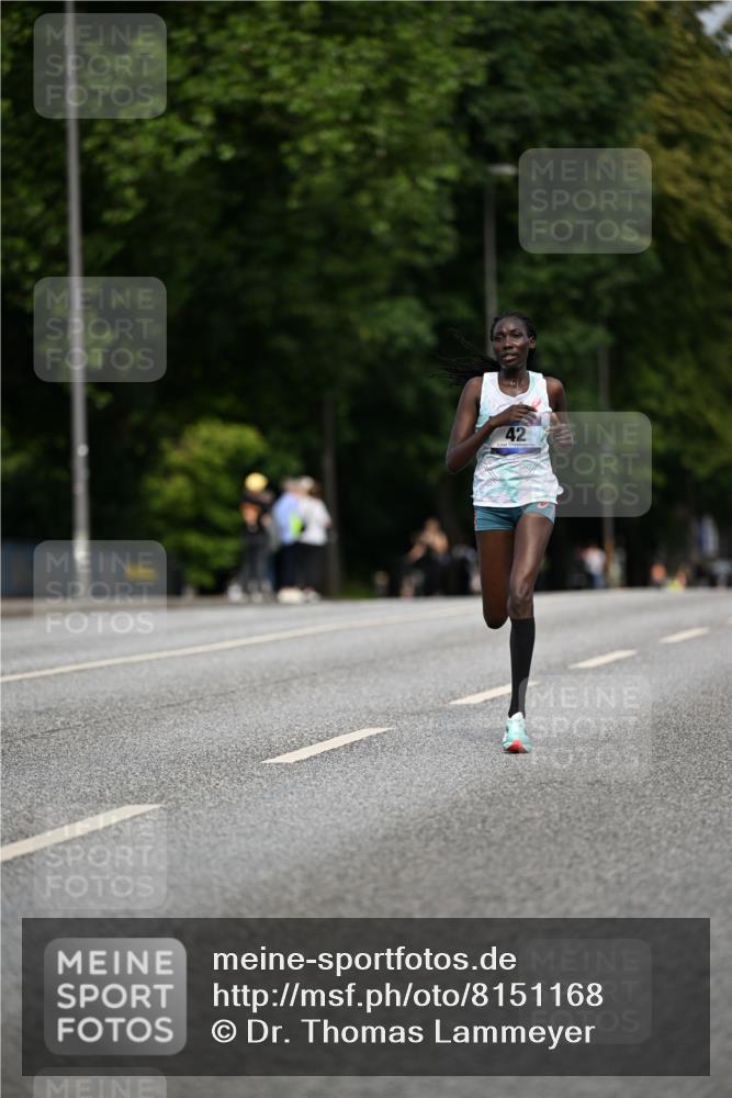 29.06.2025 - hella hamburg halbmarathon Dr. Thomas Lammeyer http://msf.ph/oto/8151168 29.06.2025 09:38:52 Kennedybrücke 28, 42 meine-sportfotos.de