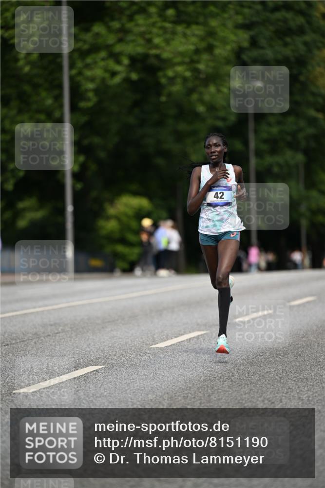 29.06.2025 - hella hamburg halbmarathon Dr. Thomas Lammeyer http://msf.ph/oto/8151190 29.06.2025 09:38:53 Kennedybrücke 42 meine-sportfotos.de