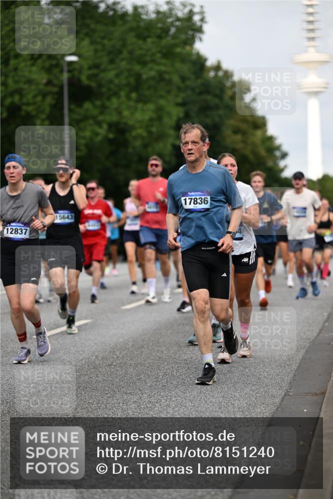 29.06.2025 - hella hamburg halbmarathon Dr. Thomas Lammeyer http://msf.ph/oto/8151240 29.06.2025 10:06:59 Kennedybrücke 1414, 2142, 2685, 2712, 2780, 2819, 3225, 4204, 4665, 5734, 6208, 6295, 6752, 6815, 6997, 7323, 7869, 7888, 8003, 8364, 8481, 8483, 8624, 9006, 10128, 10295, 11191, 11250 meine-sportfotos.de