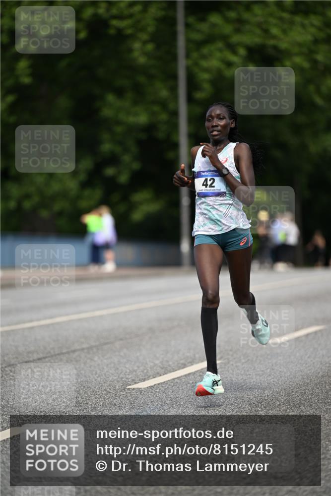 29.06.2025 - hella hamburg halbmarathon Dr. Thomas Lammeyer http://msf.ph/oto/8151245 29.06.2025 09:38:54 Kennedybrücke 42 meine-sportfotos.de