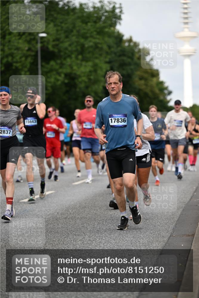 29.06.2025 - hella hamburg halbmarathon Dr. Thomas Lammeyer http://msf.ph/oto/8151250 29.06.2025 10:06:59 Kennedybrücke 1414, 2142, 2685, 2712, 2780, 2819, 3225, 4204, 4665, 5734, 6208, 6295, 6752, 6815, 6997, 7323, 7869, 7888, 8003, 8364, 8481, 8483, 8624, 9006, 10128, 10295, 11191, 11250 meine-sportfotos.de