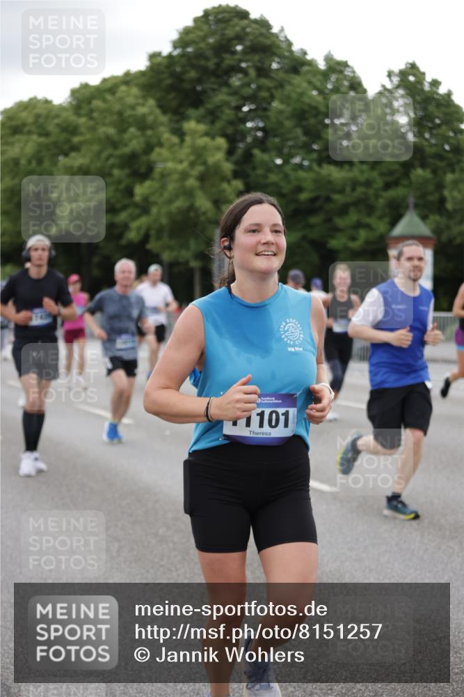 29.06.2025 - hella hamburg halbmarathon Jannik Wohlers http://msf.ph/oto/8151257 29.06.2025 10:51:32 Lombardsbrücke 1418, 1978, 3038, 4598, 4606, 5062, 5534, 6456, 6604, 6947, 7682, 8250, 8251, 8621, 9220, 9460, 9590, 9594, 9673, 9730, 10533, 10673, 10693, 10830, 11101, 11375, 12065, 12510, 12969, 13151, 13152, 14720, 14937, 14959, 15128, 16015, 16234, 17253, 17277, 17364, 17429, 17902, 18078, 18615, 18780, 18975 meine-sportfotos.de