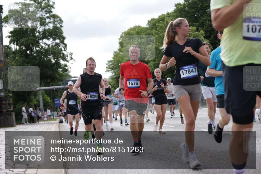 29.06.2025 - hella hamburg halbmarathon Jannik Wohlers http://msf.ph/oto/8151263 29.06.2025 10:14:34 Lombardsbrücke 1071, 1296, 1379, 1575, 1745, 2046, 2140, 2601, 2690, 3025, 3454, 3507, 3509, 3691, 3844, 4495, 4641, 5608, 5800, 6181, 6248, 7195, 7439, 7881, 8055, 8239, 8275, 8522, 8563, 8609, 8854, 9113, 9173, 9911, 9975, 10391, 10589, 10717, 10963, 11271, 11598, 11611, 11643, 11683, 12634, 13212, 13393, 13683, 14015, 14195, 14452, 14497, 14617, 14999, 15037, 15038, 15700, 16208, 16419, 17128, 17708, 17847, 18015, 18176 meine-sportfotos.de