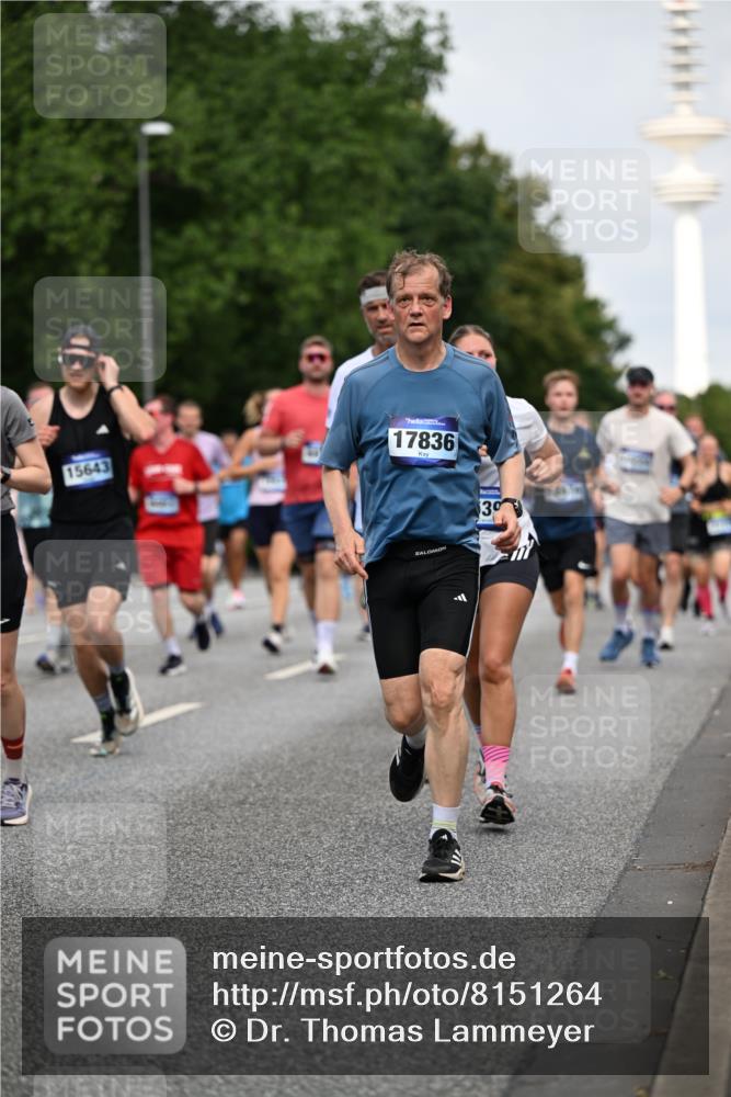 29.06.2025 - hella hamburg halbmarathon Dr. Thomas Lammeyer http://msf.ph/oto/8151264 29.06.2025 10:06:59 Kennedybrücke 1414, 2142, 2685, 2712, 2780, 2819, 3225, 4204, 4665, 5734, 6208, 6295, 6752, 6815, 6997, 7323, 7869, 7888, 8003, 8364, 8481, 8483, 8624, 9006, 10128, 10295, 11191, 11250 meine-sportfotos.de