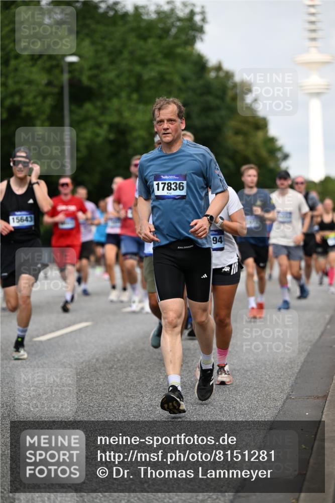 29.06.2025 - hella hamburg halbmarathon Dr. Thomas Lammeyer http://msf.ph/oto/8151281 29.06.2025 10:06:59 Kennedybrücke 1414, 2142, 2685, 2712, 2780, 2819, 3225, 4204, 4665, 5734, 6208, 6295, 6752, 6815, 6997, 7323, 7869, 7888, 8003, 8364, 8481, 8483, 8624, 9006, 10128, 10295, 11191, 11250 meine-sportfotos.de