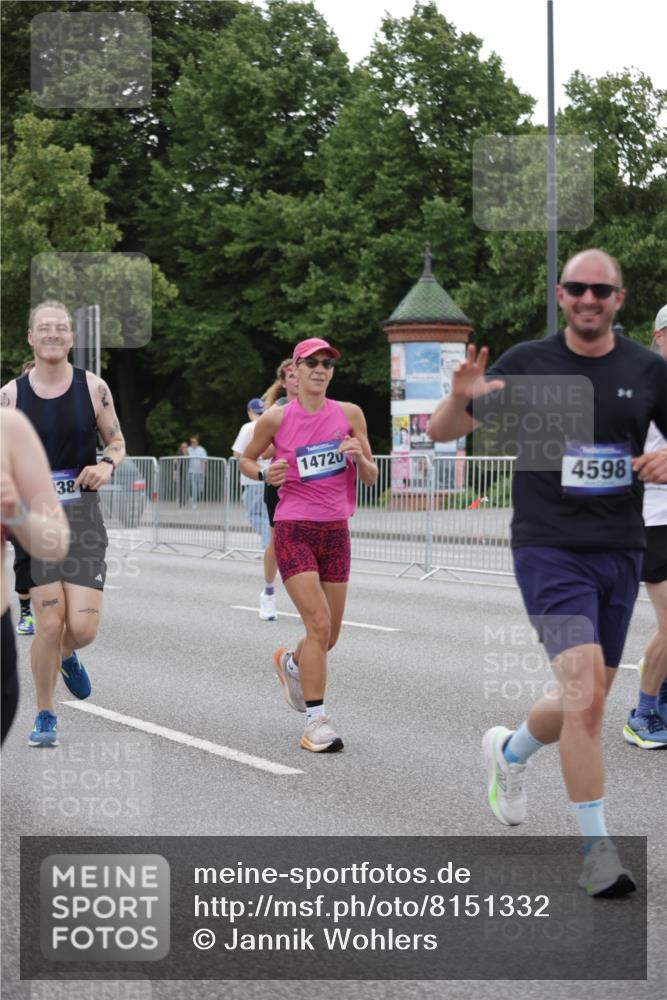 29.06.2025 - hella hamburg halbmarathon Jannik Wohlers http://msf.ph/oto/8151332 29.06.2025 10:51:36 Lombardsbrücke 1418, 1978, 3038, 4087, 4273, 4598, 4606, 5062, 6456, 6604, 7682, 8250, 8251, 8621, 9220, 9460, 9590, 9594, 9673, 9730, 10533, 10673, 11101, 11375, 12065, 12510, 12969, 14720, 14937, 14959, 15128, 16015, 16234, 17253, 17277, 17429, 17902, 18078, 18615, 18780, 18975 meine-sportfotos.de