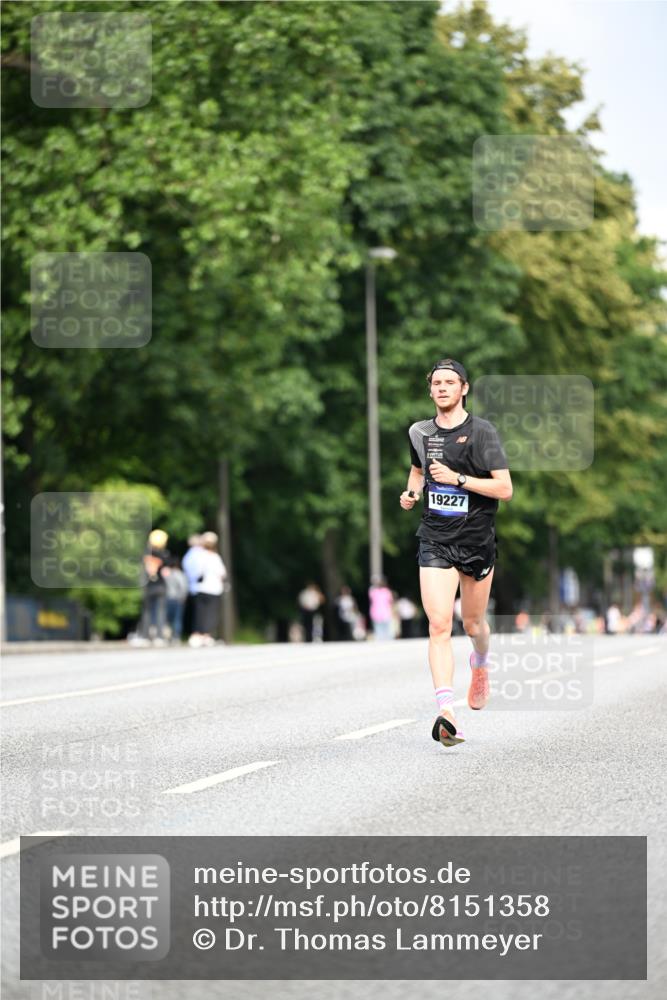 29.06.2025 - hella hamburg halbmarathon Dr. Thomas Lammeyer http://msf.ph/oto/8151358 29.06.2025 09:39:24 Kennedybrücke  meine-sportfotos.de