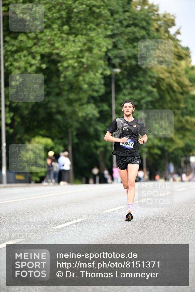 29.06.2025 - hella hamburg halbmarathon Dr. Thomas Lammeyer http://msf.ph/oto/8151371 29.06.2025 09:39:24 Kennedybrücke  meine-sportfotos.de