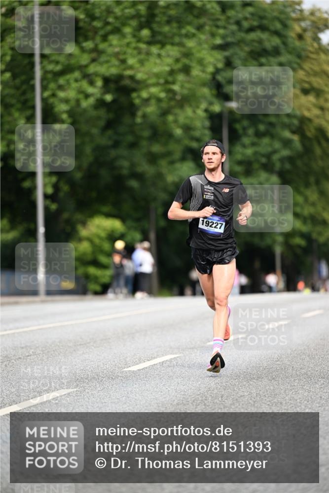 29.06.2025 - hella hamburg halbmarathon Dr. Thomas Lammeyer http://msf.ph/oto/8151393 29.06.2025 09:39:25 Kennedybrücke  meine-sportfotos.de