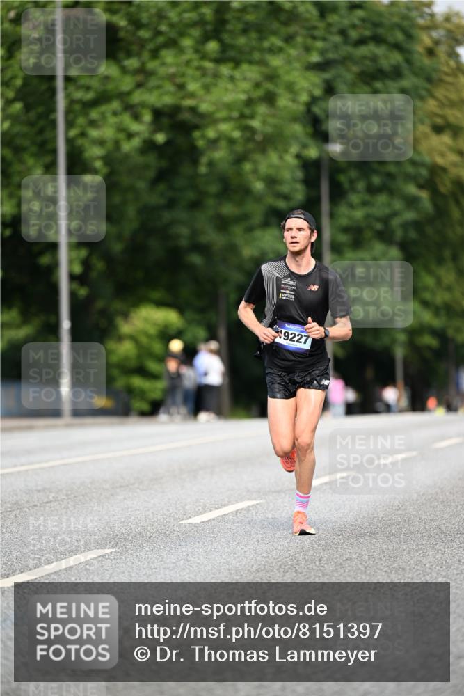 29.06.2025 - hella hamburg halbmarathon Dr. Thomas Lammeyer http://msf.ph/oto/8151397 29.06.2025 09:39:25 Kennedybrücke  meine-sportfotos.de