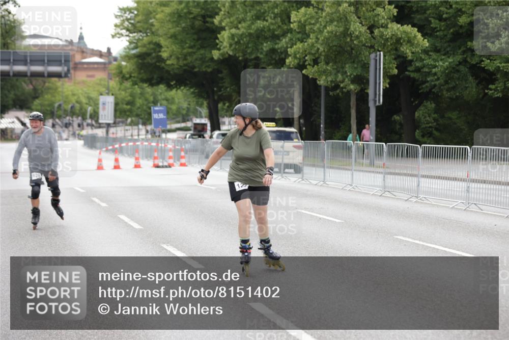 29.06.2025 - hella hamburg halbmarathon Jannik Wohlers http://msf.ph/oto/8151402 29.06.2025 09:21:21 Lombardsbrücke  meine-sportfotos.de
