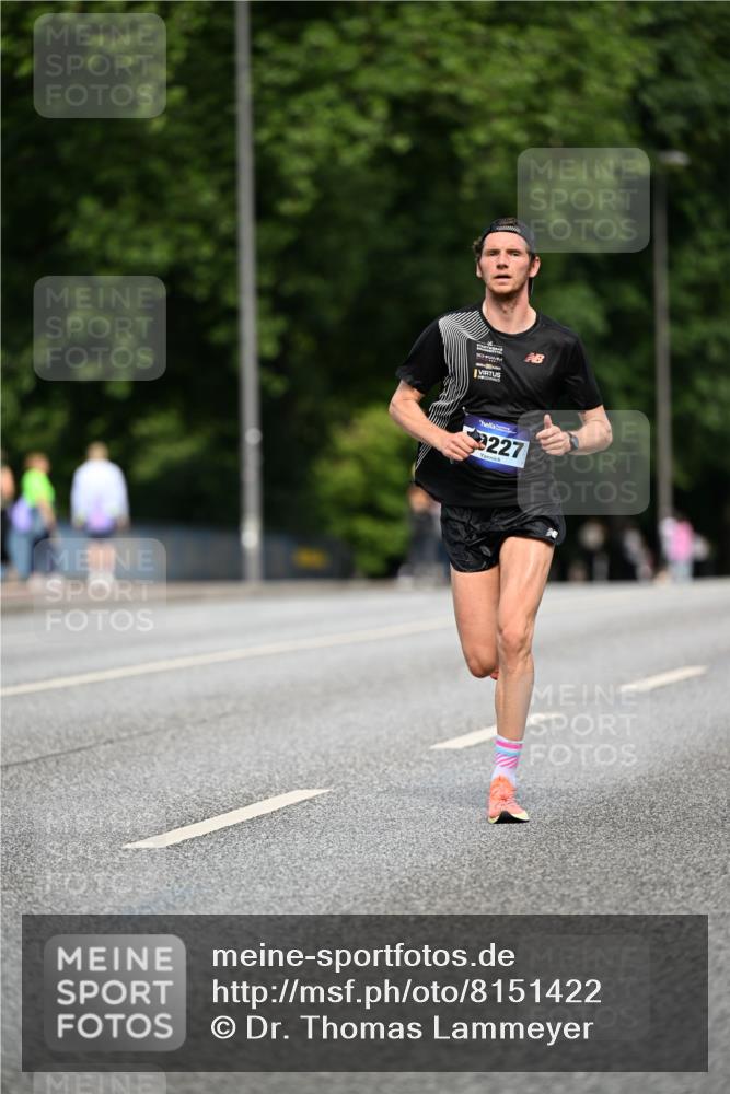 29.06.2025 - hella hamburg halbmarathon Dr. Thomas Lammeyer http://msf.ph/oto/8151422 29.06.2025 09:39:26 Kennedybrücke  meine-sportfotos.de