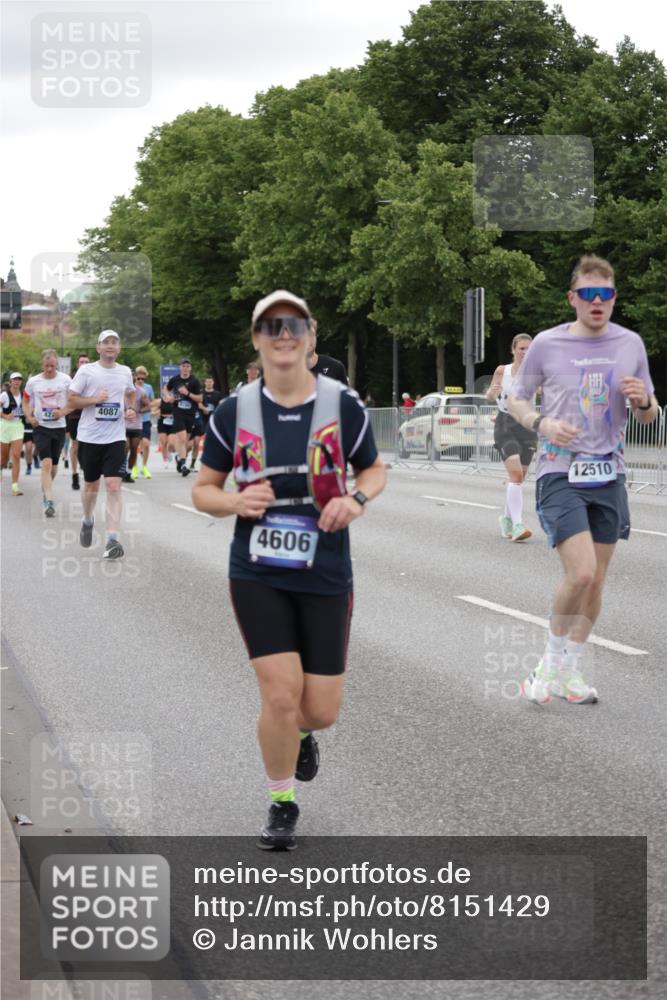 29.06.2025 - hella hamburg halbmarathon Jannik Wohlers http://msf.ph/oto/8151429 29.06.2025 10:51:40 Lombardsbrücke 1418, 1978, 3038, 4087, 4273, 4436, 4598, 4606, 5062, 6404, 6406, 6456, 6985, 7682, 8194, 8196, 8250, 8251, 8621, 9460, 9730, 10342, 10533, 10673, 11101, 11126, 11127, 11375, 12510, 12525, 12969, 14215, 14235, 14720, 15128, 16015, 16234, 17253, 17277, 17429, 17902, 18078, 18221, 18615, 18780, 18975 meine-sportfotos.de