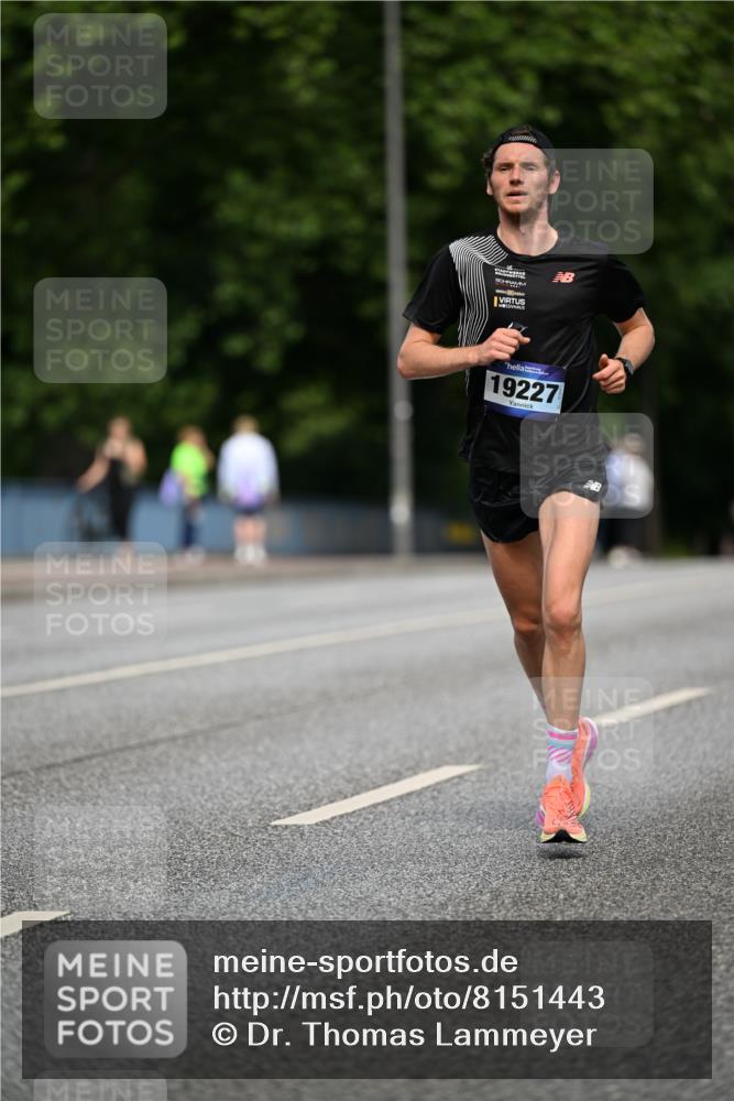 29.06.2025 - hella hamburg halbmarathon Dr. Thomas Lammeyer http://msf.ph/oto/8151443 29.06.2025 09:39:26 Kennedybrücke  meine-sportfotos.de