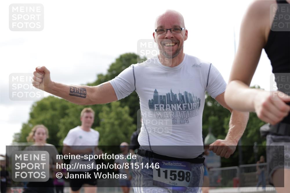 29.06.2025 - hella hamburg halbmarathon Jannik Wohlers http://msf.ph/oto/8151446 29.06.2025 10:14:40 Lombardsbrücke 1296, 1379, 1575, 1745, 2140, 2281, 3025, 3507, 3509, 3513, 3844, 4495, 4641, 5608, 5800, 6181, 6248, 6317, 7439, 7881, 8237, 8239, 8275, 8522, 8563, 8609, 8854, 9113, 9911, 9975, 10589, 10717, 10963, 11271, 11598, 11611, 11683, 12634, 13393, 13683, 13881, 14195, 14452, 14617, 14999, 15037, 15038, 16208, 16419, 17128, 17708, 17847, 18015, 18176 meine-sportfotos.de
