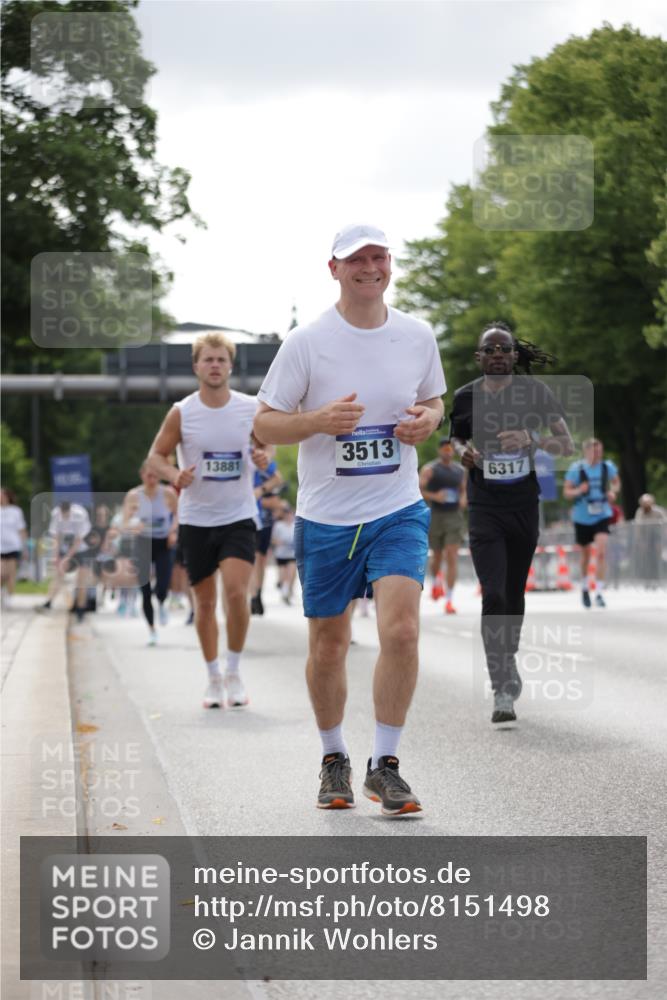 29.06.2025 - hella hamburg halbmarathon Jannik Wohlers http://msf.ph/oto/8151498 29.06.2025 10:14:43 Lombardsbrücke 1296, 1379, 1524, 1575, 1745, 2140, 2281, 3507, 3509, 3513, 3650, 3844, 4495, 4641, 5800, 5986, 6181, 6248, 6317, 7439, 7881, 8237, 8239, 8275, 8522, 8563, 8609, 8854, 9113, 9911, 9975, 10589, 10717, 11271, 11598, 11611, 11683, 12634, 13683, 13881, 14195, 14617, 14999, 15037, 15038, 16208, 16419, 17128, 17708, 17847, 18769, 18800 meine-sportfotos.de